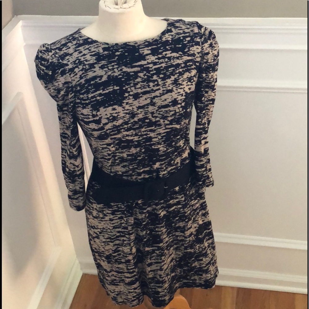 Puff sleeve dress